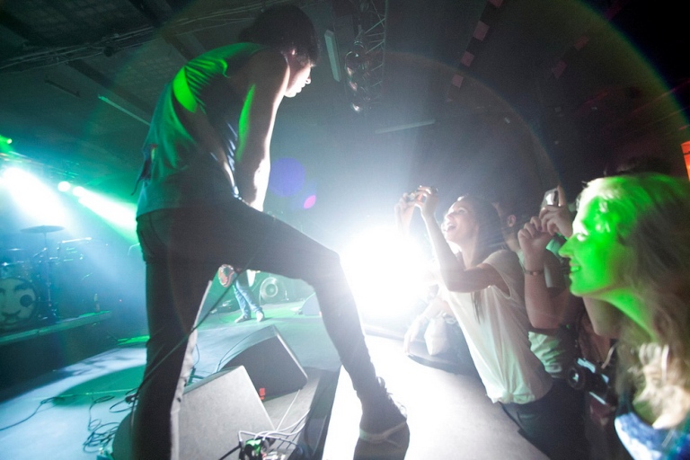 LIVE: The Cribs - energie není všechno. Ale znamená hodně